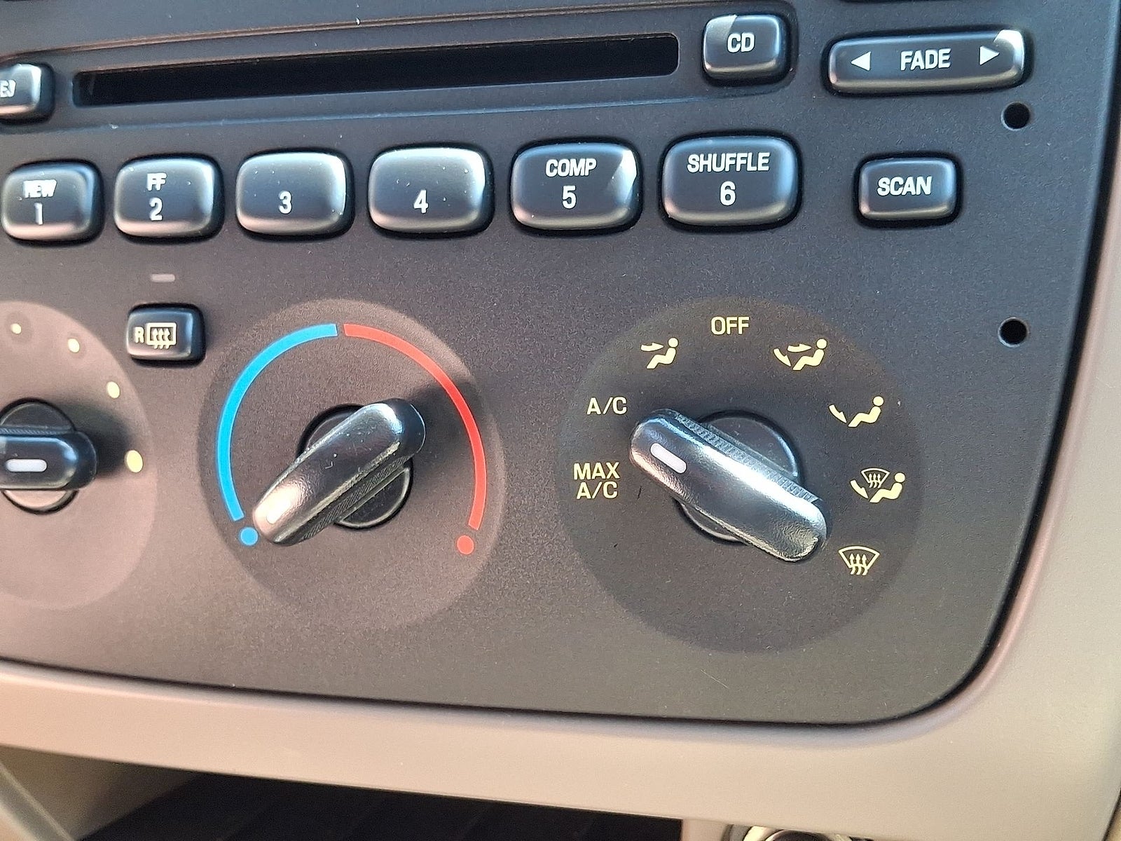 2003 Ford Taurus SES