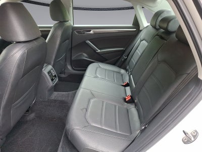 2016 Volkswagen Passat 1.8T SE
