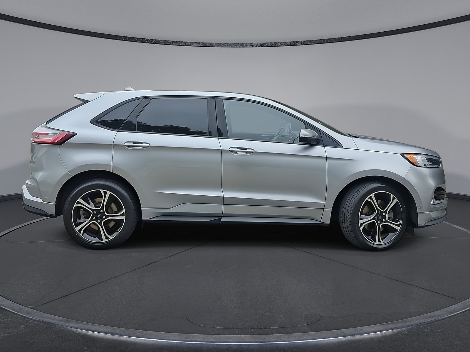 2020 Ford Edge ST