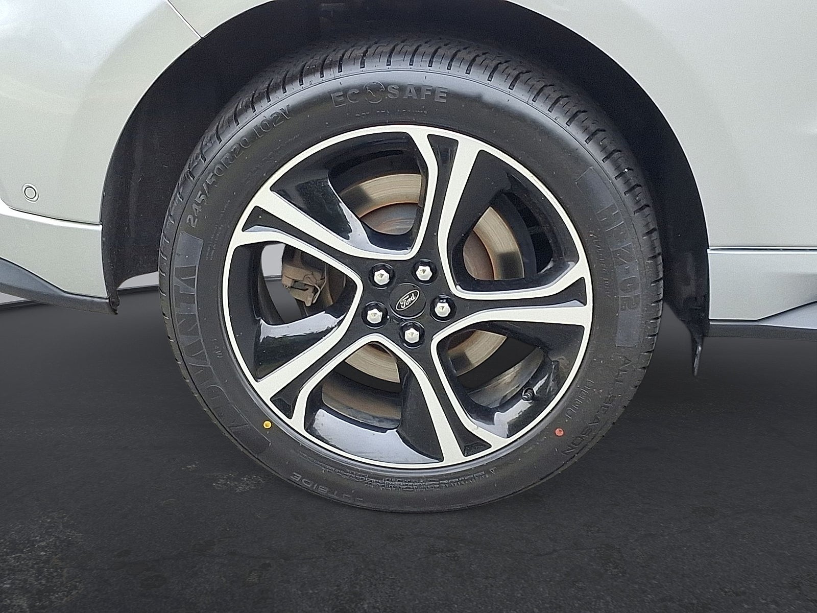 2020 Ford Edge ST