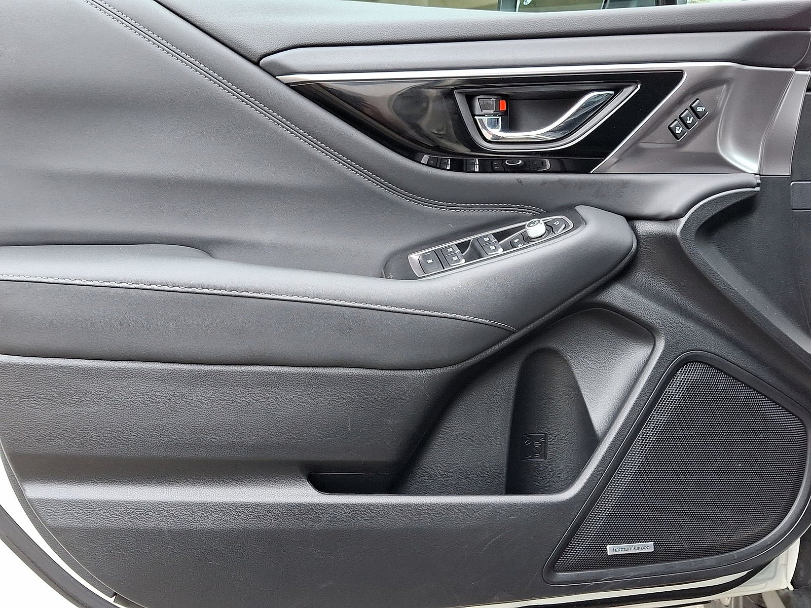 2023 Subaru Outback Touring