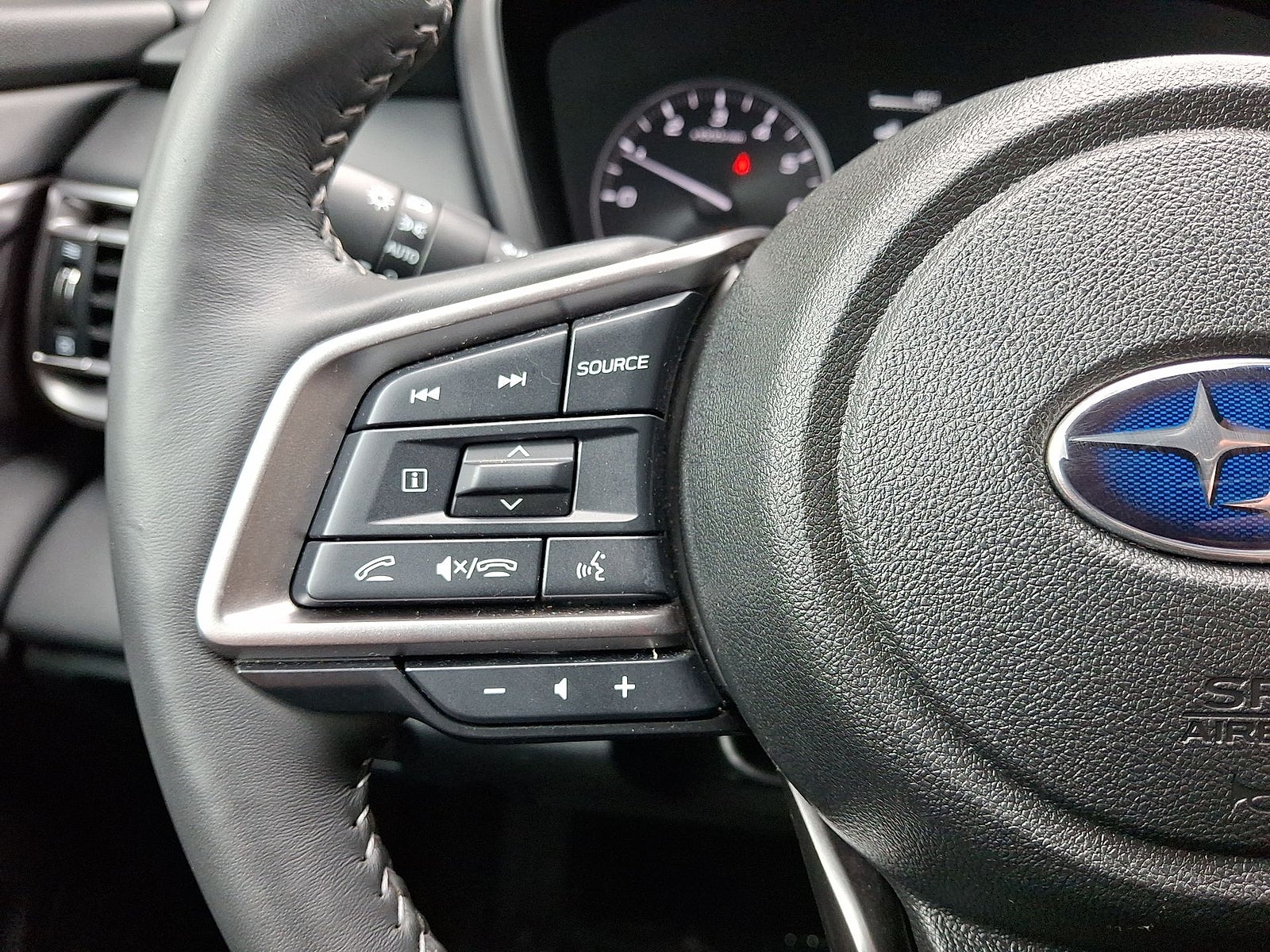 2023 Subaru Outback Touring