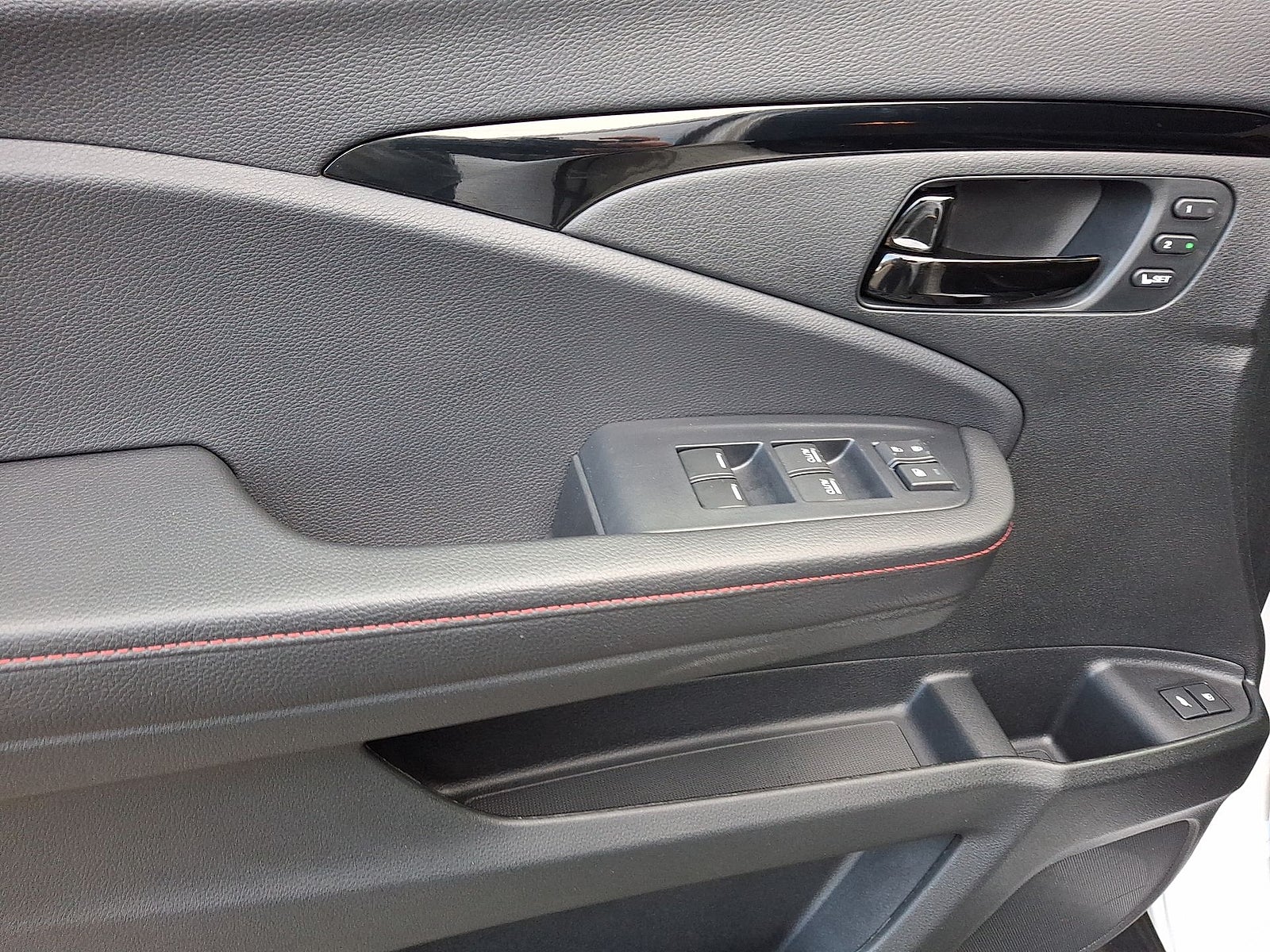 2025 Honda Passport AWD Black