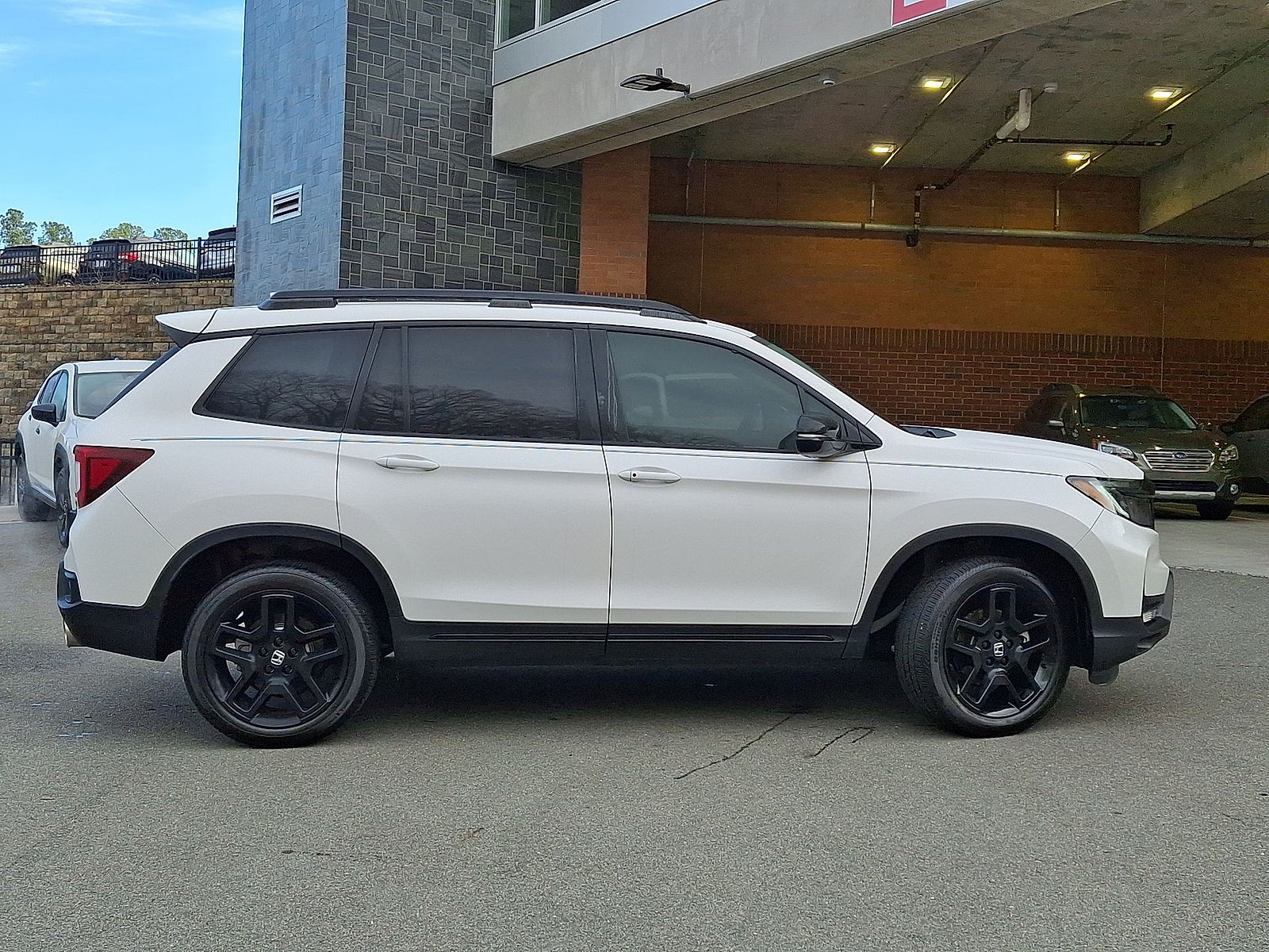 2025 Honda Passport AWD Black