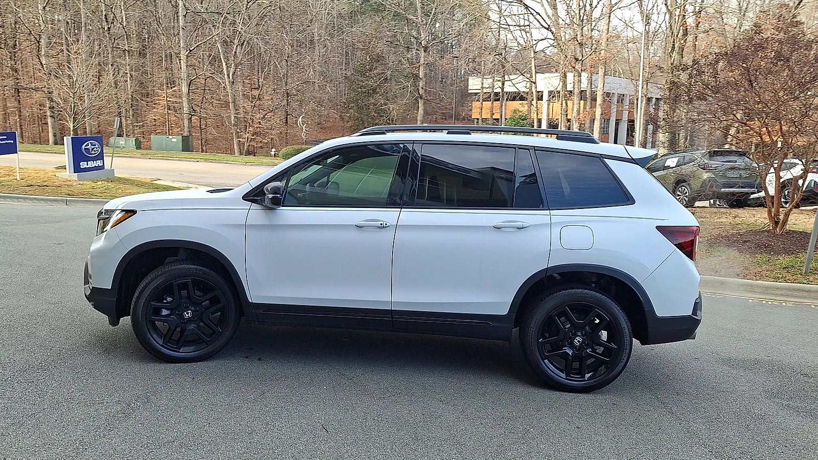 2025 Honda Passport AWD Black
