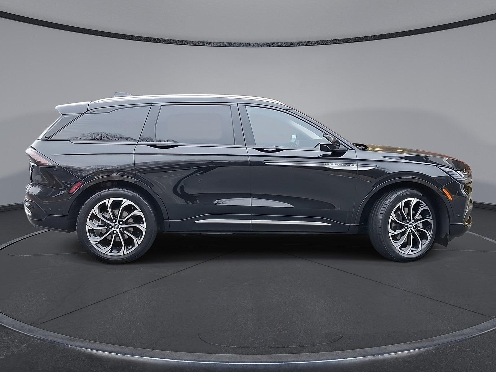 2024 Lincoln Nautilus Reserve