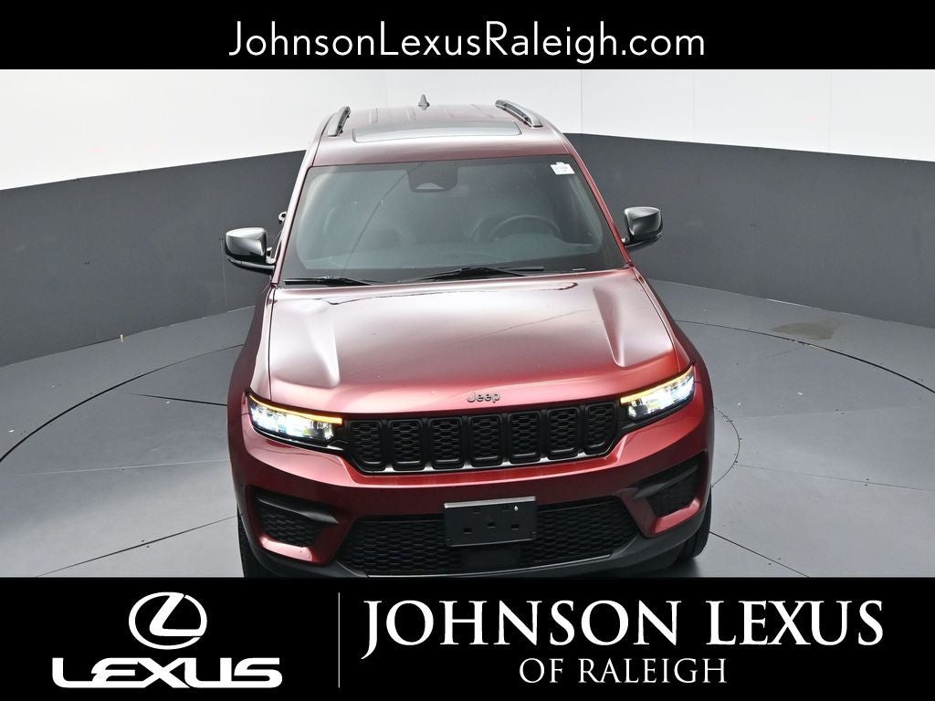 2022 Jeep Grand Cherokee Altitude