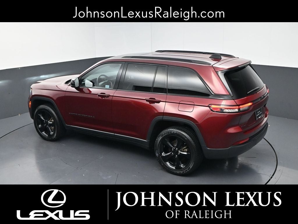 2022 Jeep Grand Cherokee Altitude