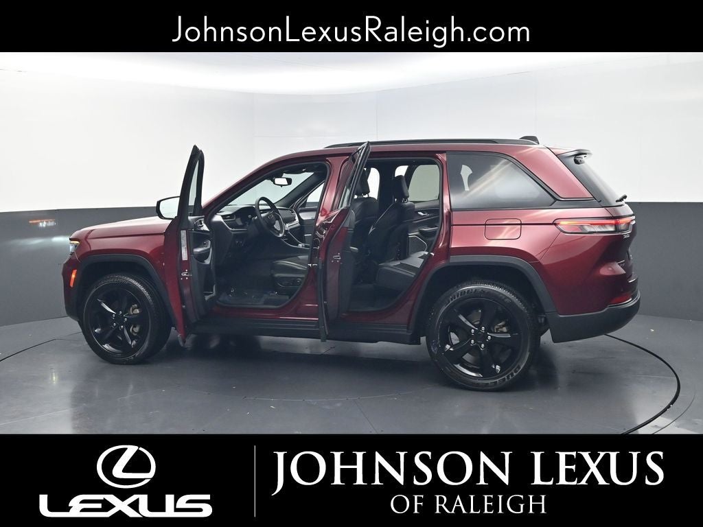 2022 Jeep Grand Cherokee Altitude