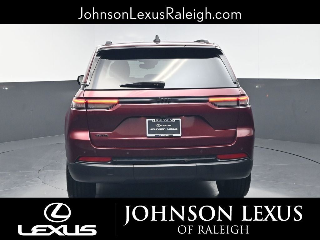 2022 Jeep Grand Cherokee Altitude