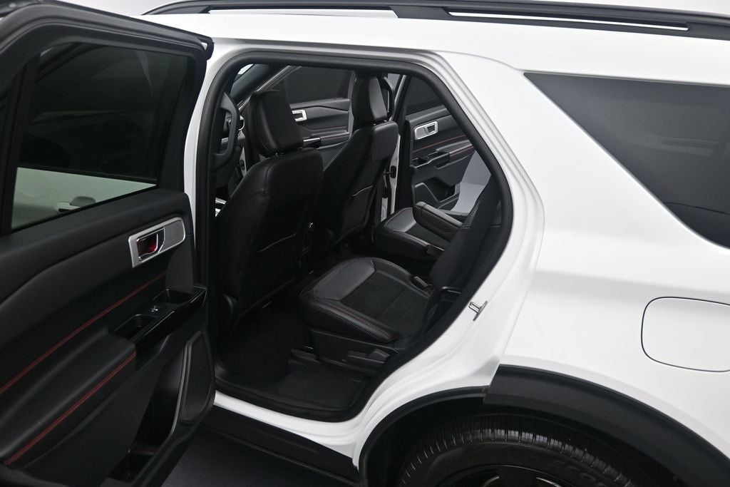 2024 Ford Explorer ST-Line