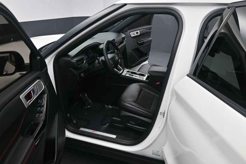 2024 Ford Explorer ST-Line