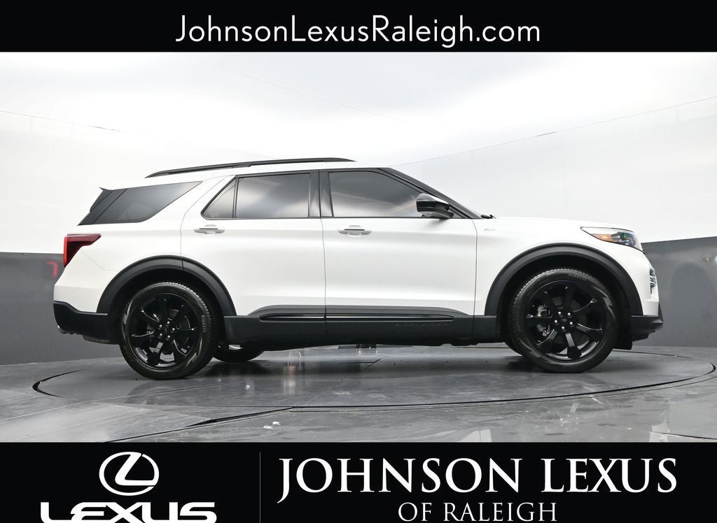 2024 Ford Explorer ST-Line