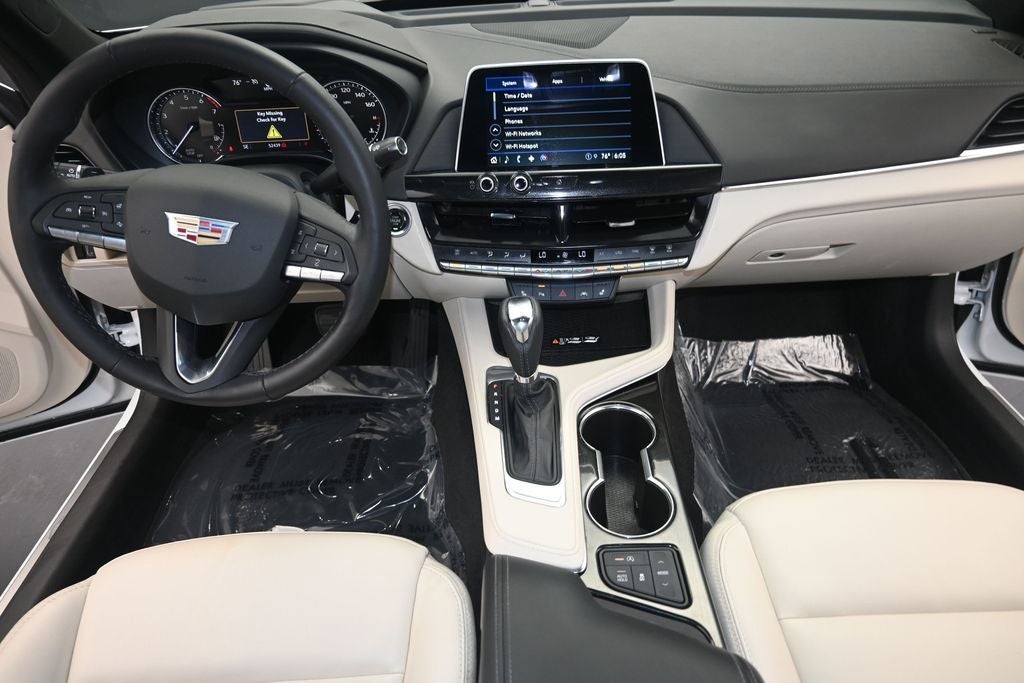 2023 Cadillac CT4 Luxury