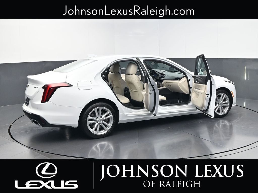 2023 Cadillac CT4 Luxury