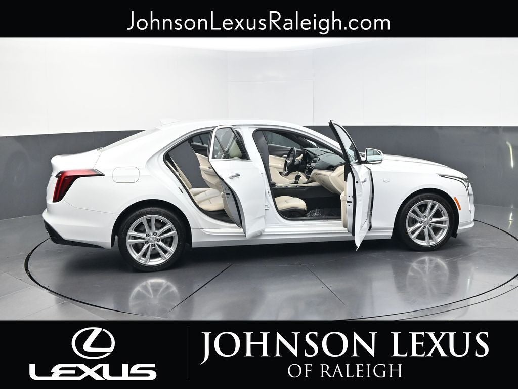 2023 Cadillac CT4 Luxury