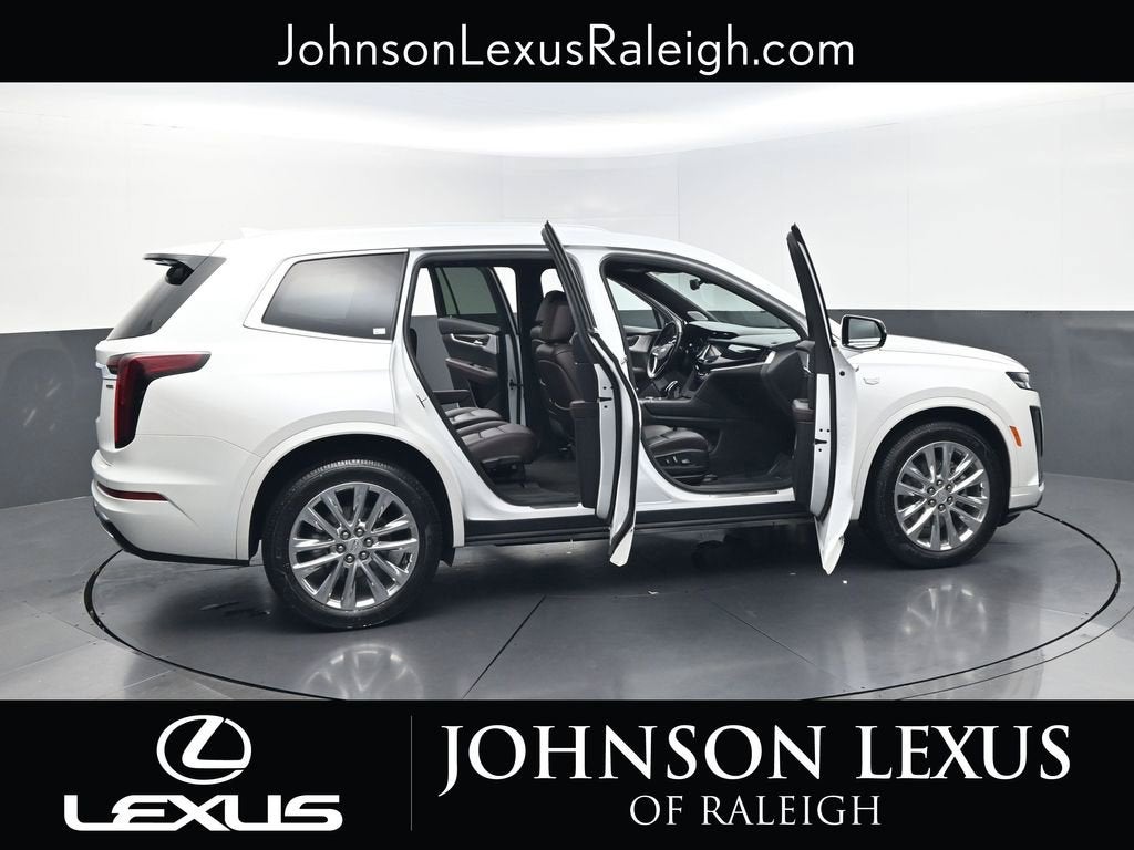 2022 Cadillac XT6 Premium Luxury