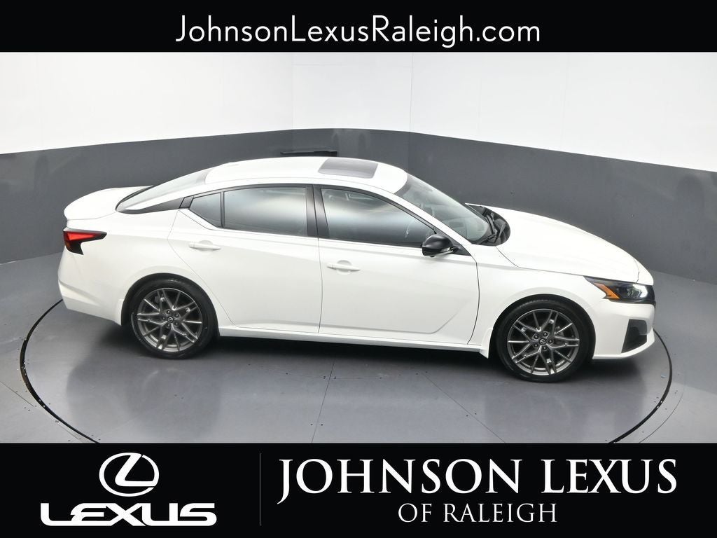 2023 Nissan Altima 2.0 SR