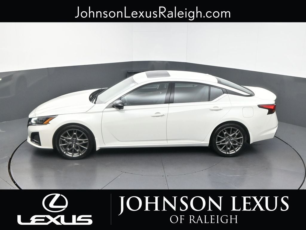 2023 Nissan Altima 2.0 SR