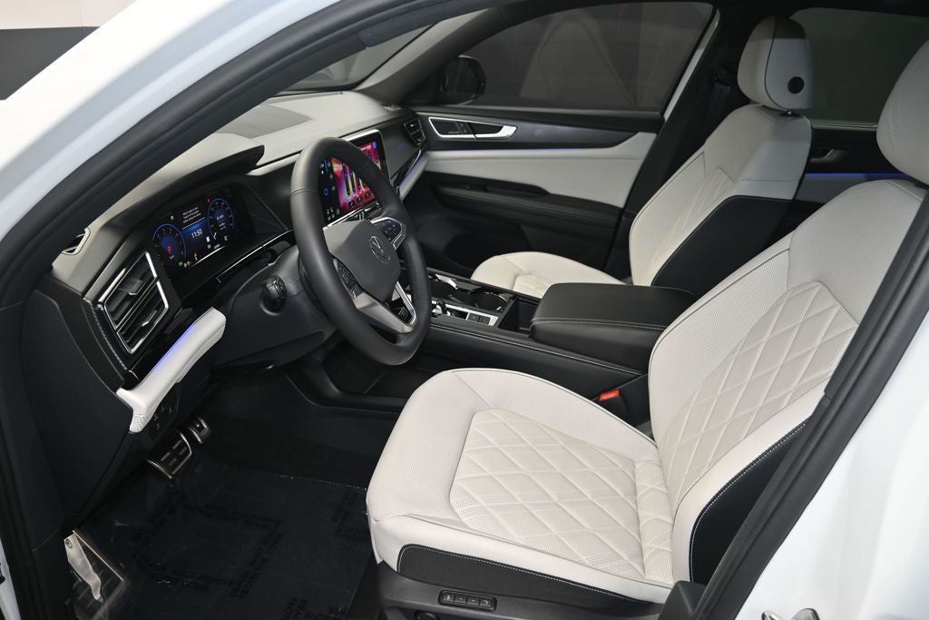 2025 Volkswagen Atlas Cross Sport 2.0T SEL Premium R-Line