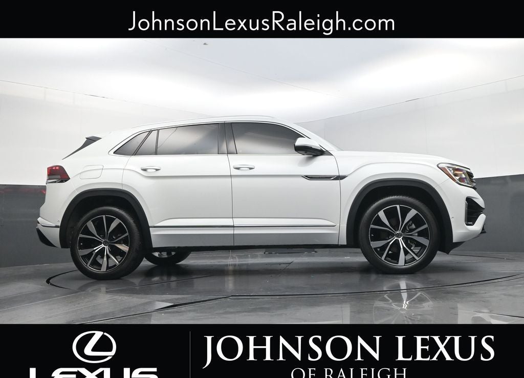 2025 Volkswagen Atlas Cross Sport 2.0T SEL Premium R-Line
