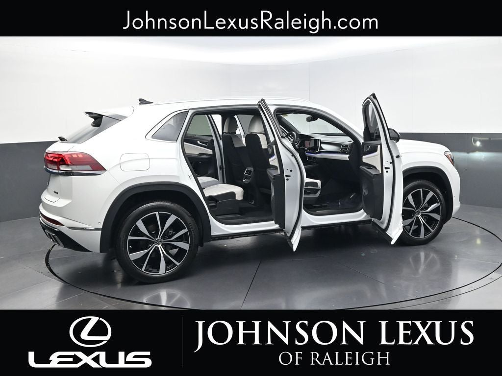 2025 Volkswagen Atlas Cross Sport 2.0T SEL Premium R-Line