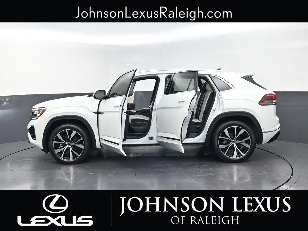2025 Volkswagen Atlas Cross Sport 2.0T SEL Premium R-Line