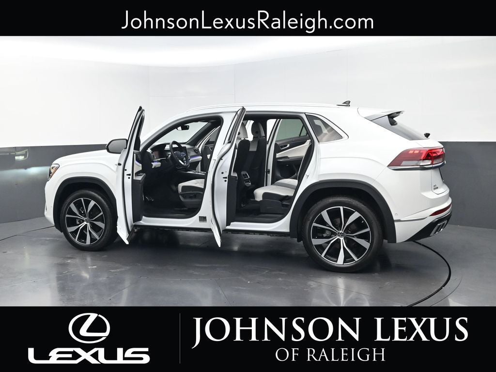 2025 Volkswagen Atlas Cross Sport 2.0T SEL Premium R-Line
