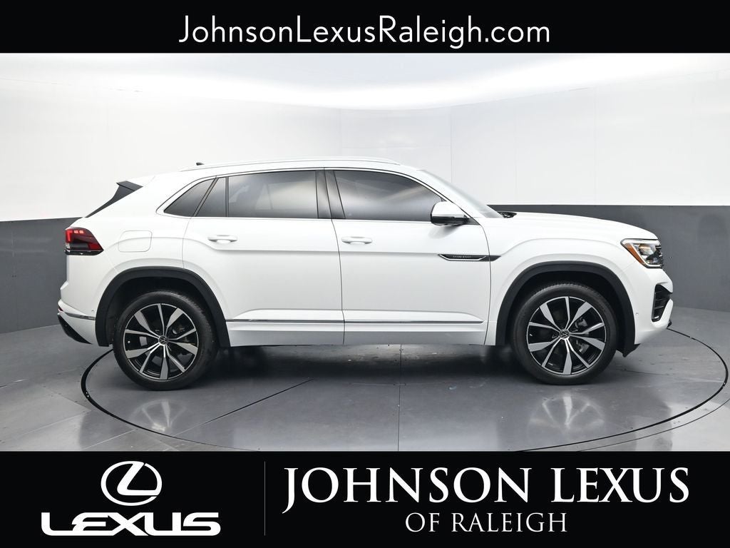 2025 Volkswagen Atlas Cross Sport 2.0T SEL Premium R-Line