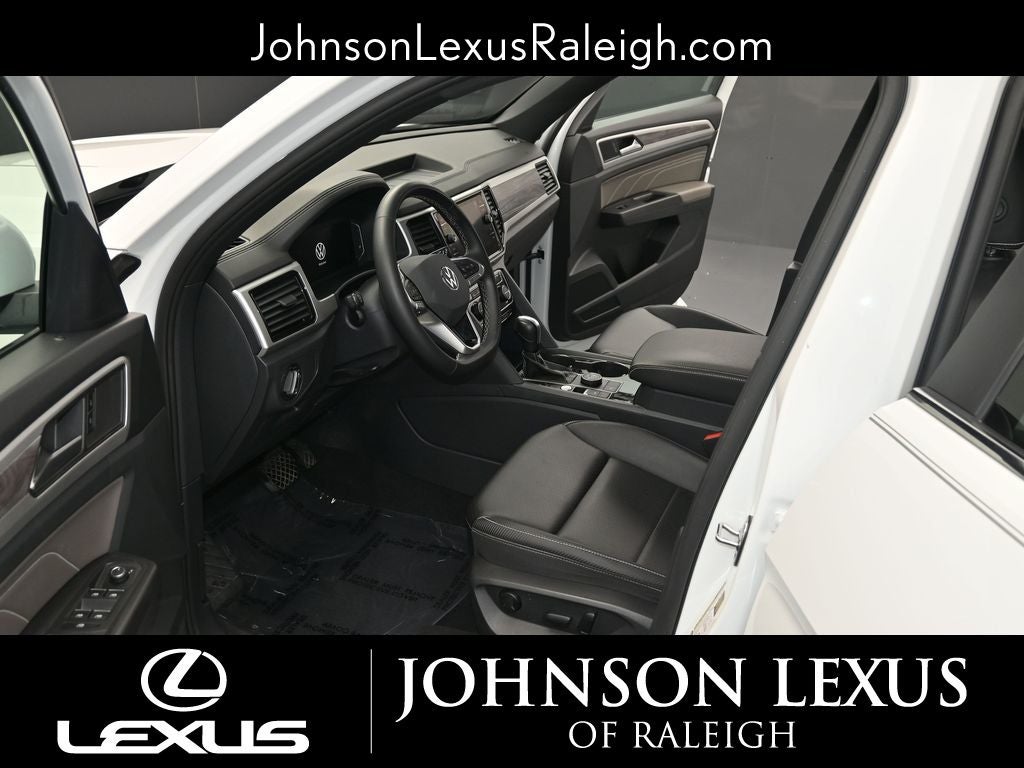 2023 Volkswagen Atlas Cross Sport 2.0T SE w/Technology