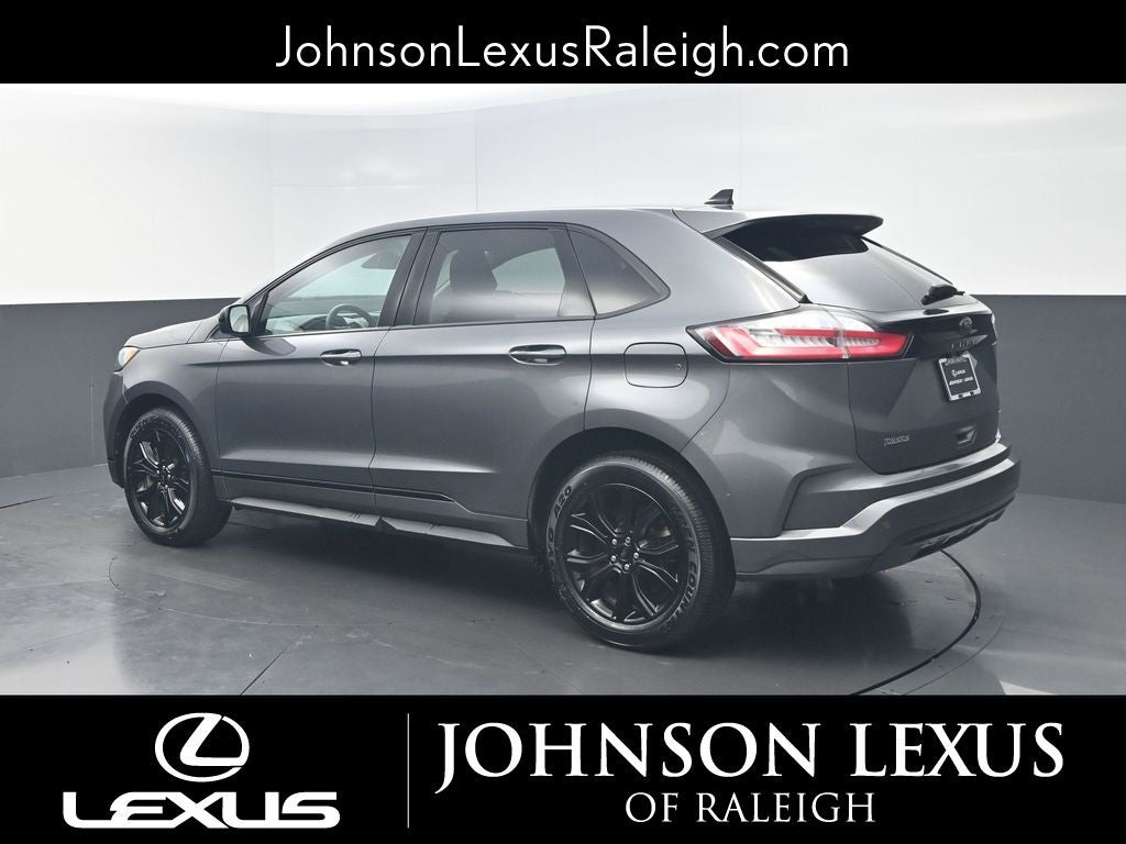 2022 Ford Edge SE