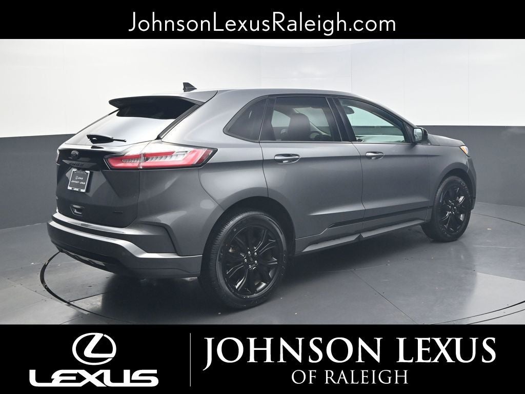 2022 Ford Edge SE