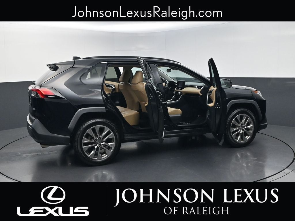 2019 Toyota RAV4 XLE Premium