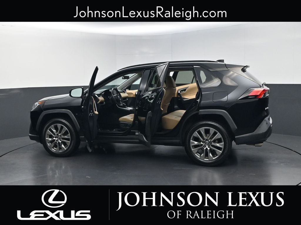 2019 Toyota RAV4 XLE Premium