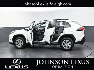 2020 Toyota RAV4 LE