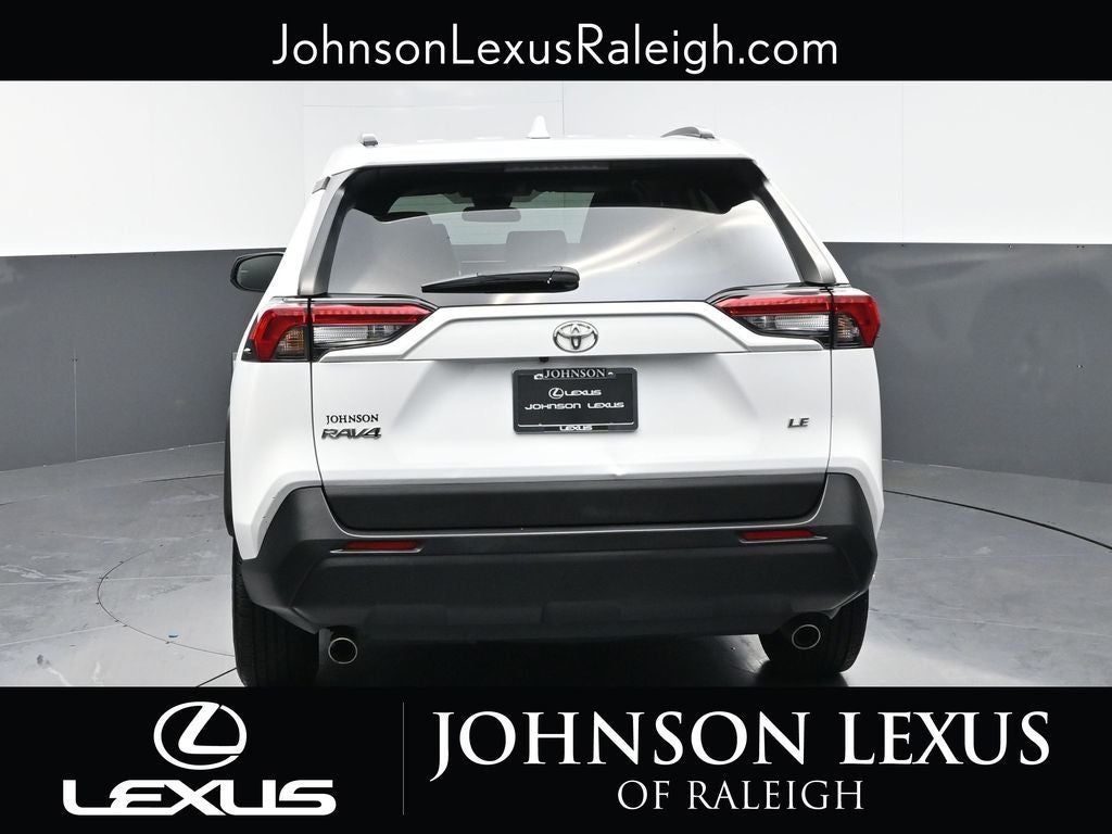 2020 Toyota RAV4 LE