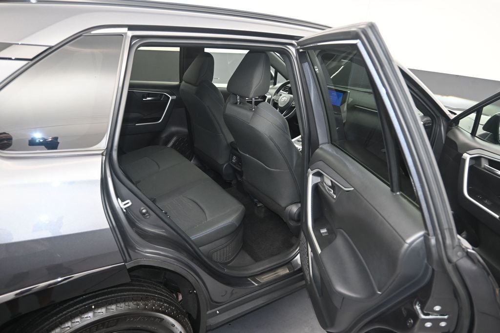 2025 Toyota RAV4 Hybrid SE