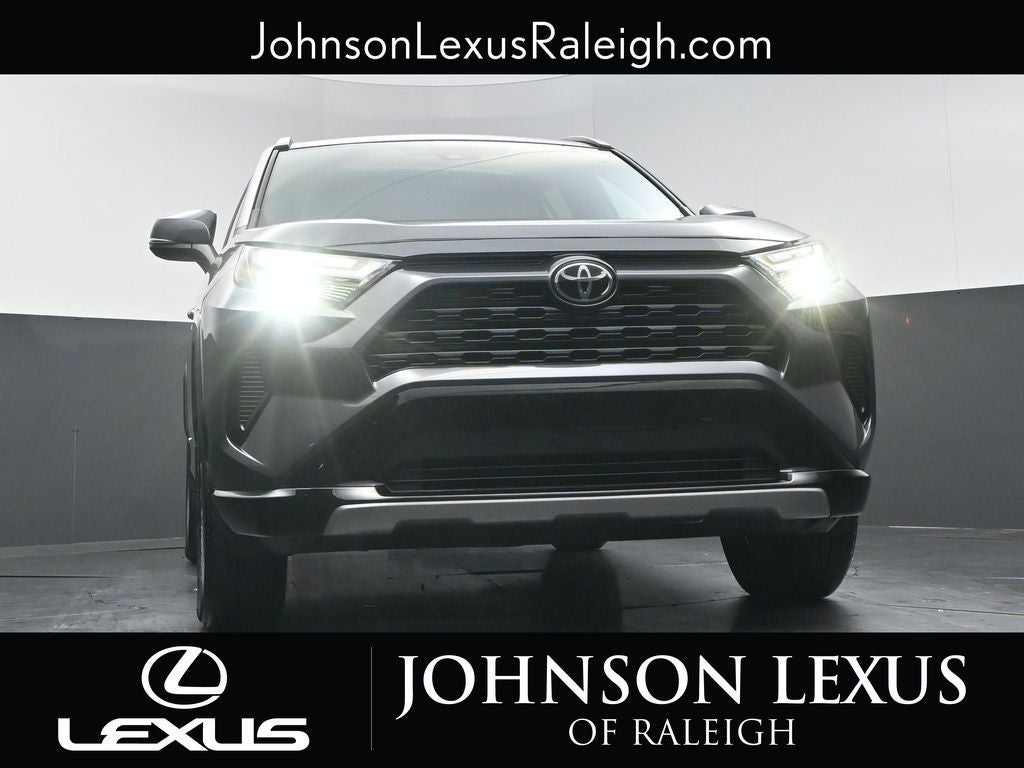 2025 Toyota RAV4 Hybrid SE