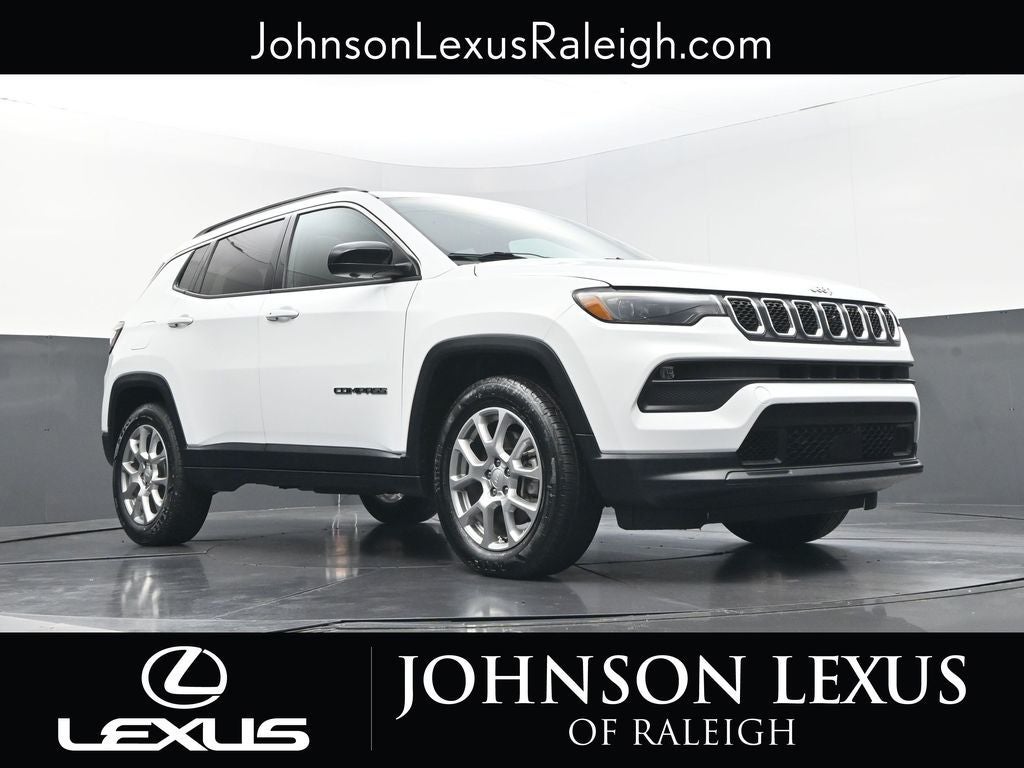 2023 Jeep Compass Latitude Lux