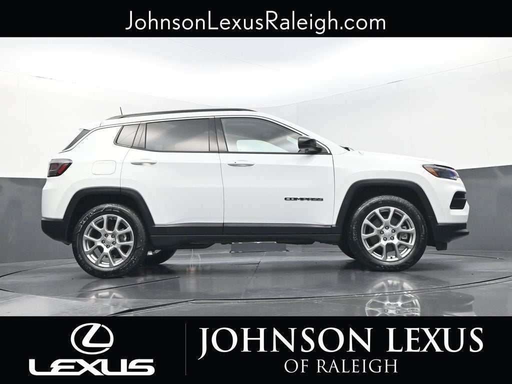 2023 Jeep Compass Latitude Lux