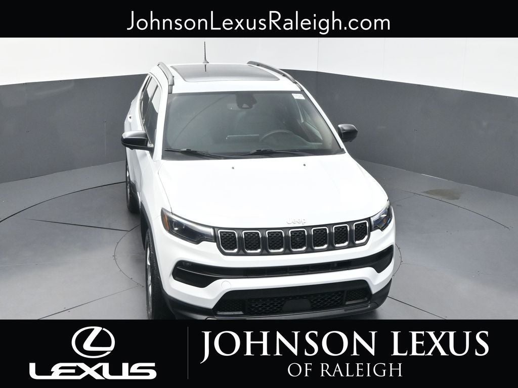 2023 Jeep Compass Latitude Lux