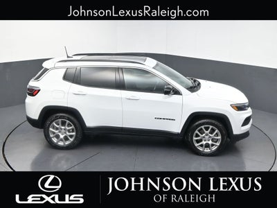 2023 Jeep Compass Latitude Lux