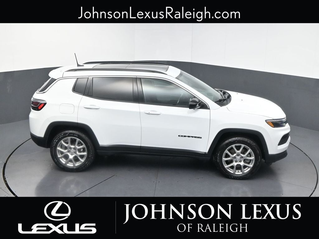 2023 Jeep Compass Latitude Lux