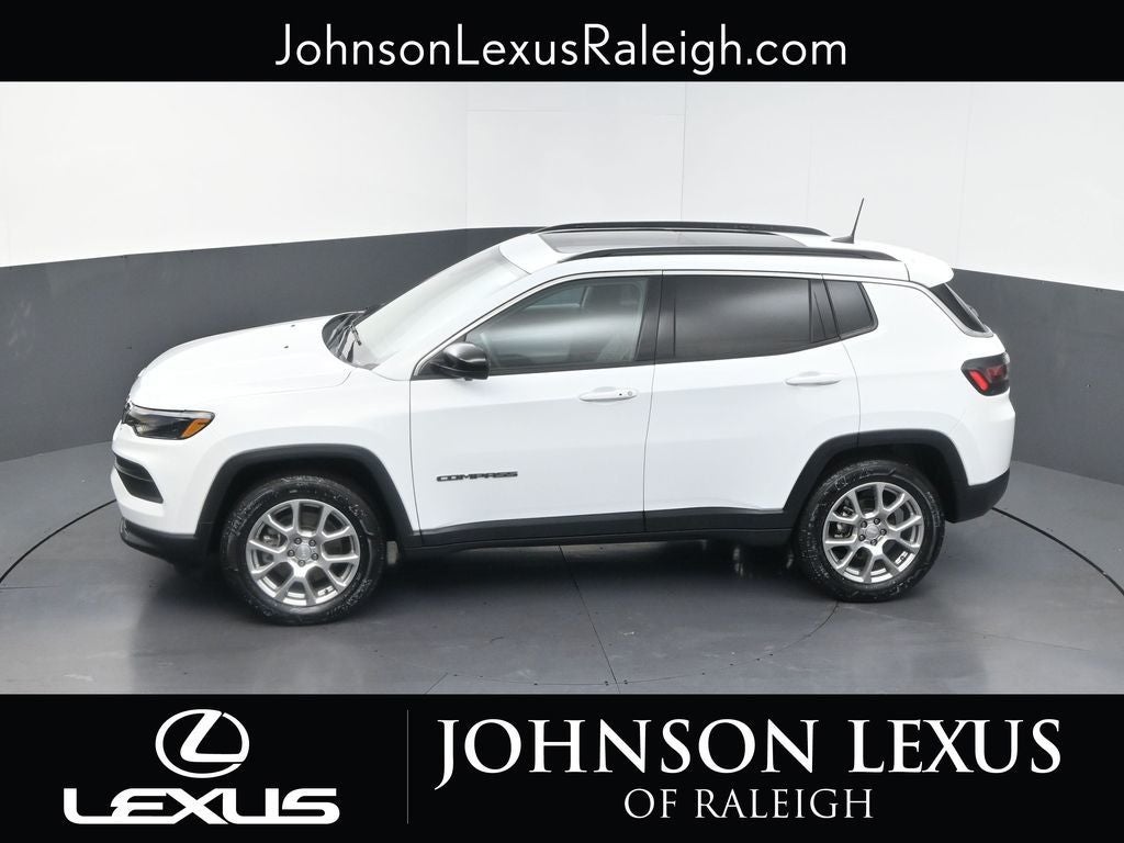 2023 Jeep Compass Latitude Lux