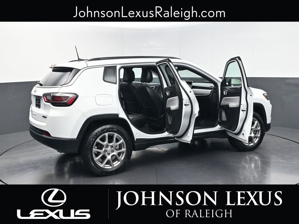 2023 Jeep Compass Latitude Lux