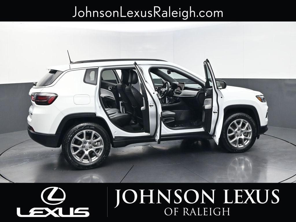 2023 Jeep Compass Latitude Lux