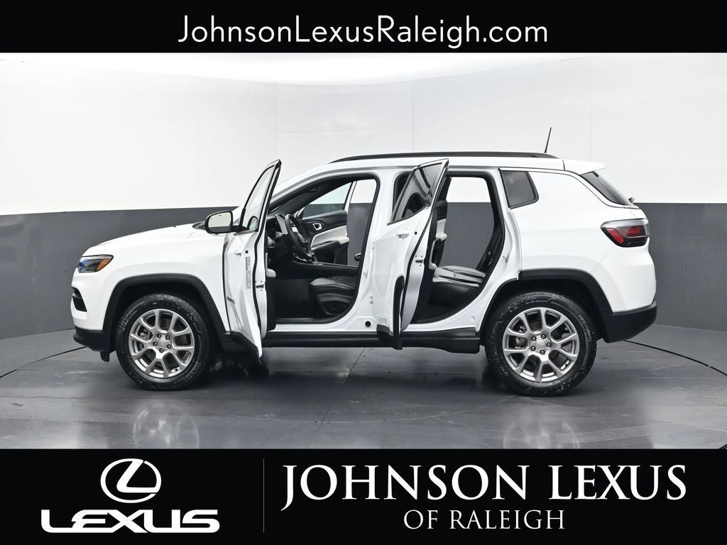 2023 Jeep Compass Latitude Lux