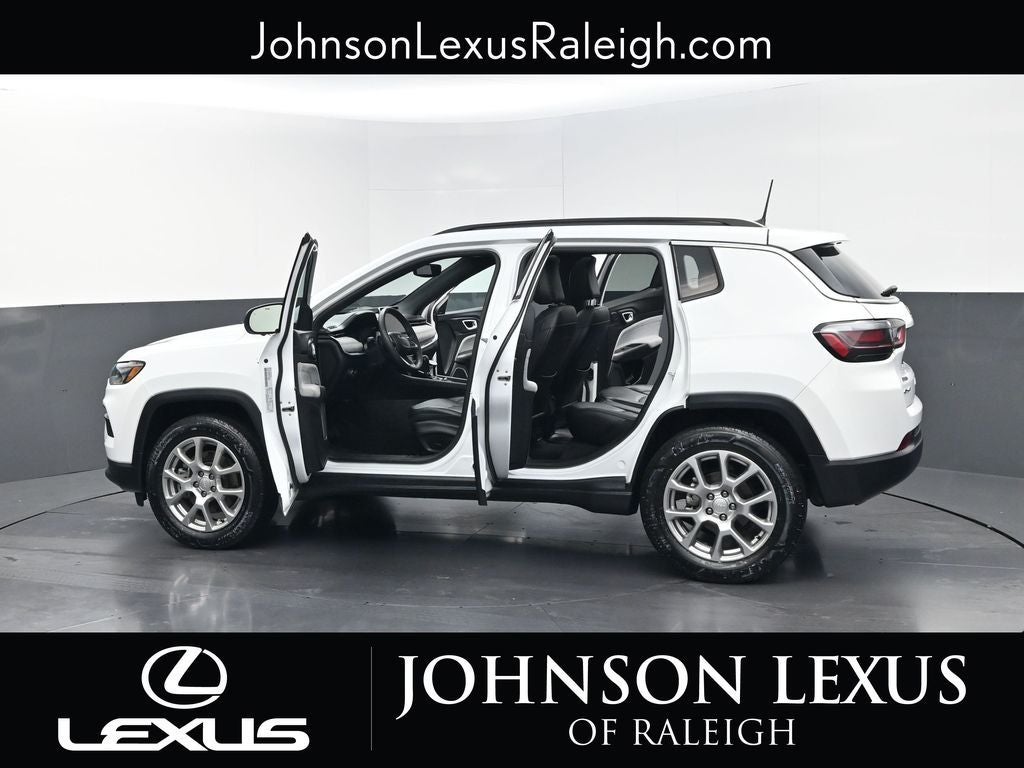 2023 Jeep Compass Latitude Lux