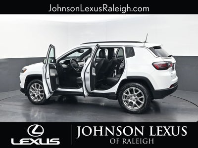 2023 Jeep Compass Latitude Lux