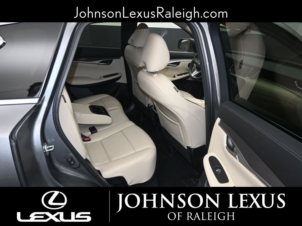 2022 INFINITI QX50 LUXE